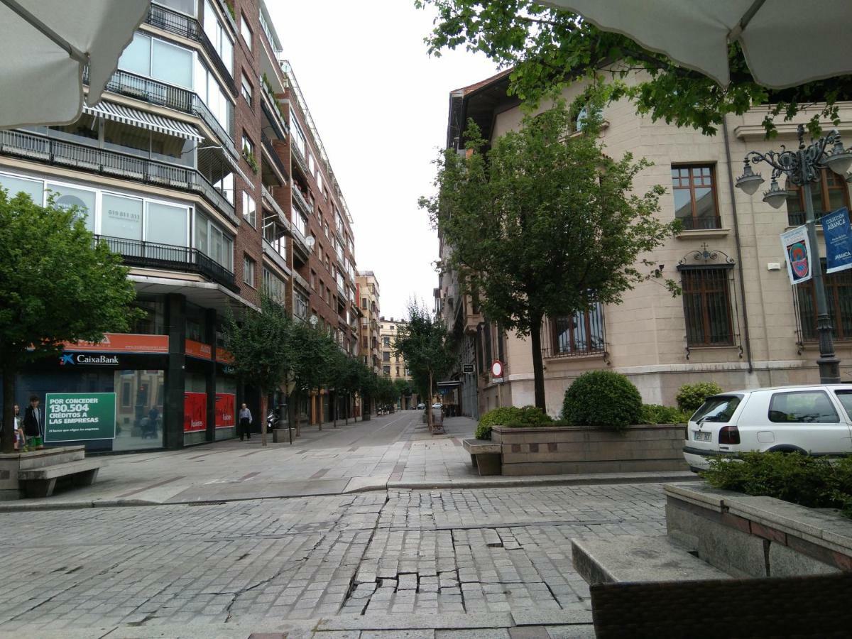 レオンCentro Plaza Guzmanアパートメント エクステリア 写真