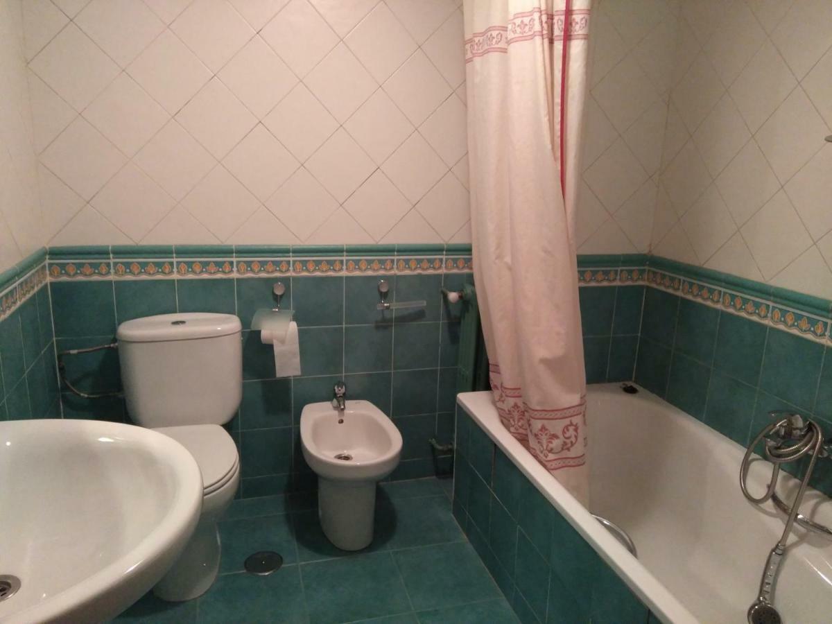 レオンCentro Plaza Guzmanアパートメント エクステリア 写真